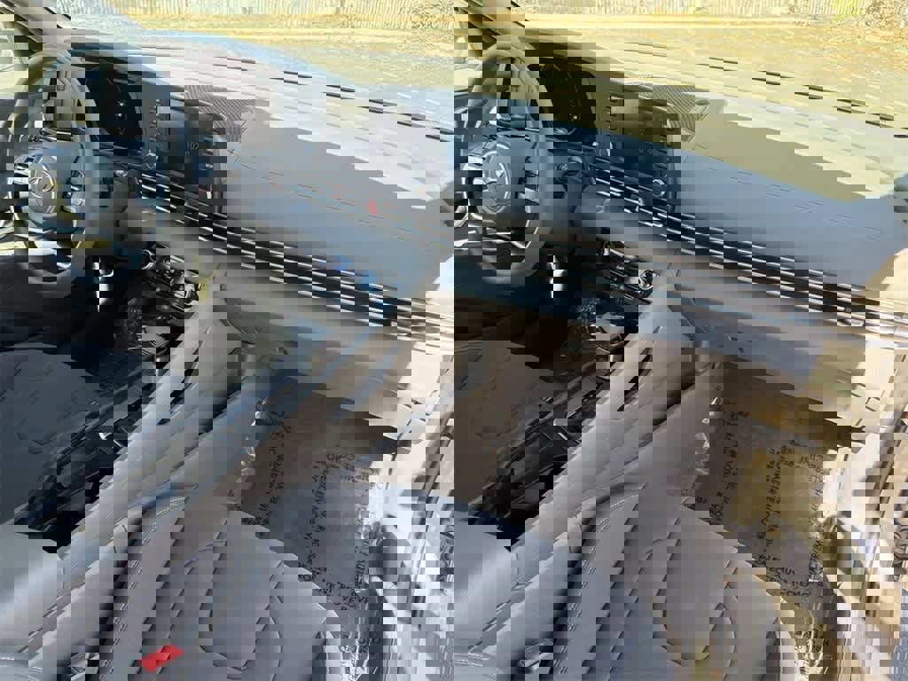 Used 2023 Hyundai Elantra SEL w/ Cargo Package image 40