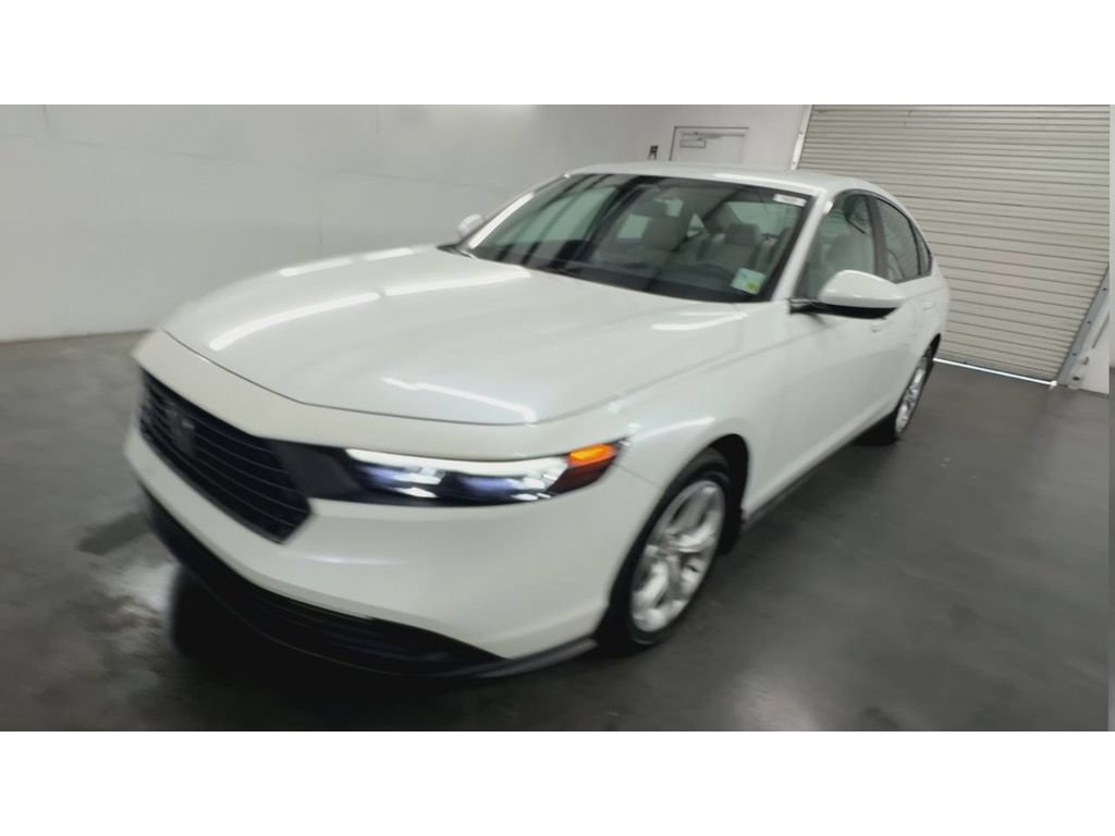 Used 2023 Honda Accord LX image 4