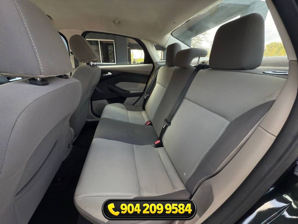 Used 2014 Ford Focus SE FWD image 26
