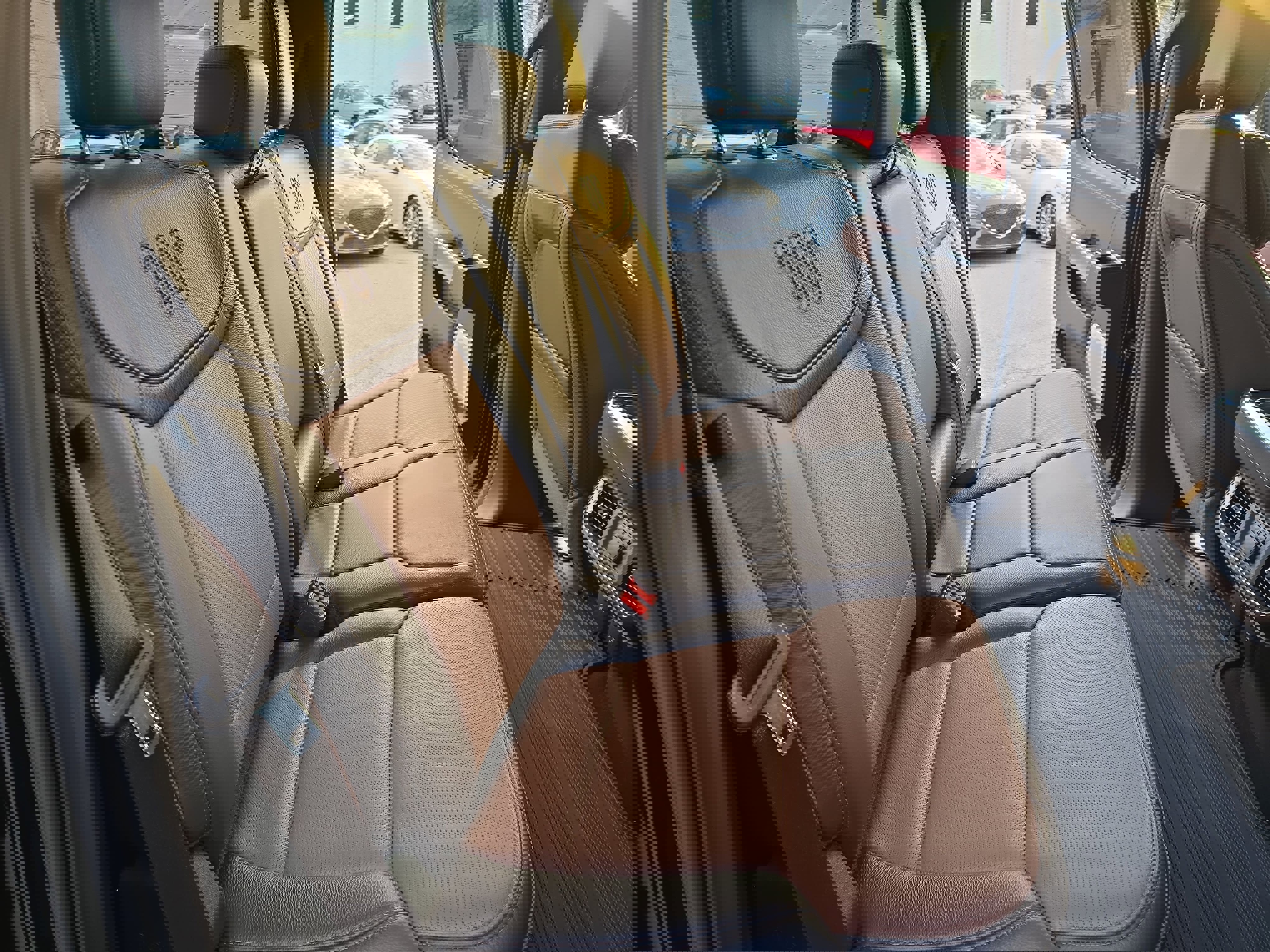 Used 2024 Ford F150 King Ranch w/ FX4 Off-Road Package image 11