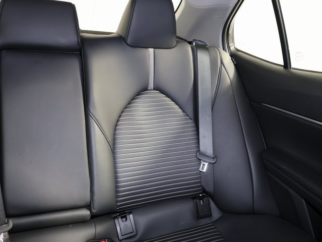 Used 2024 Toyota Camry SE image 14