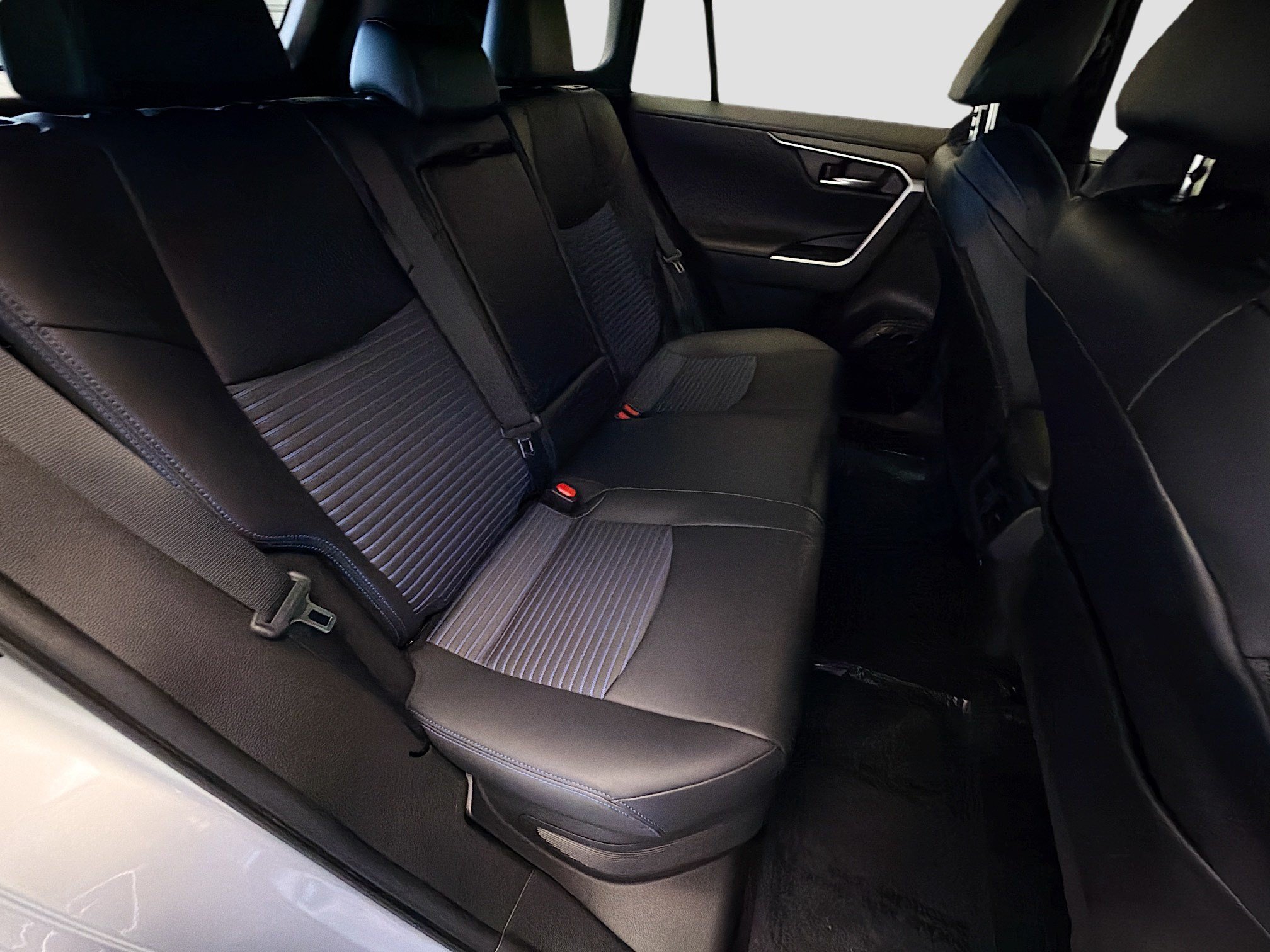 Used 2024 Toyota RAV4 XSE w/ Advanced Technology Package AWD/4WD image 13