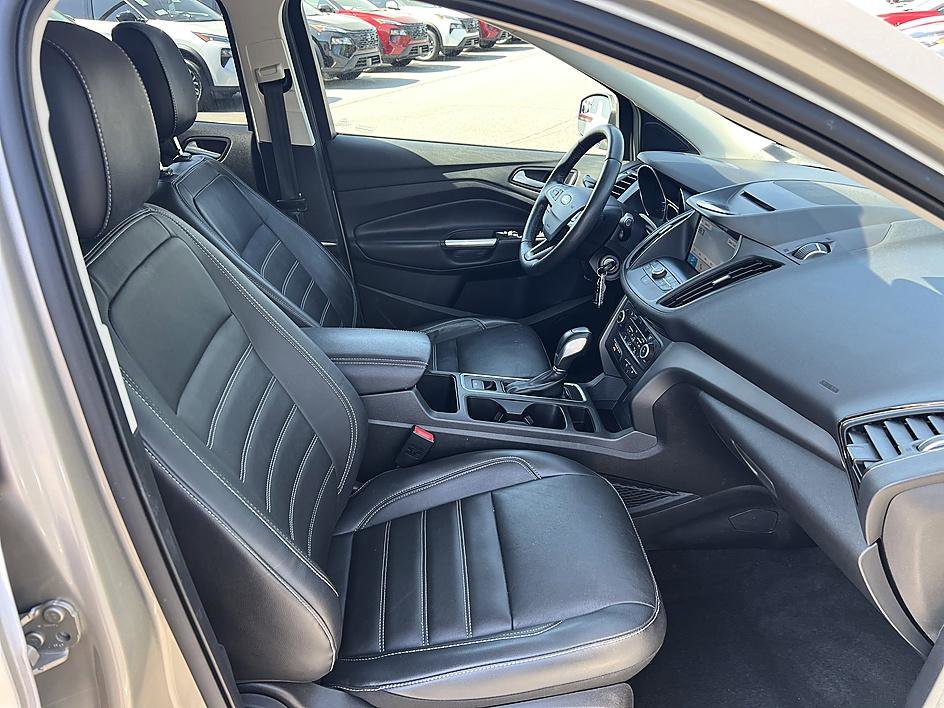 Used 2018 Ford Escape SEL image 17