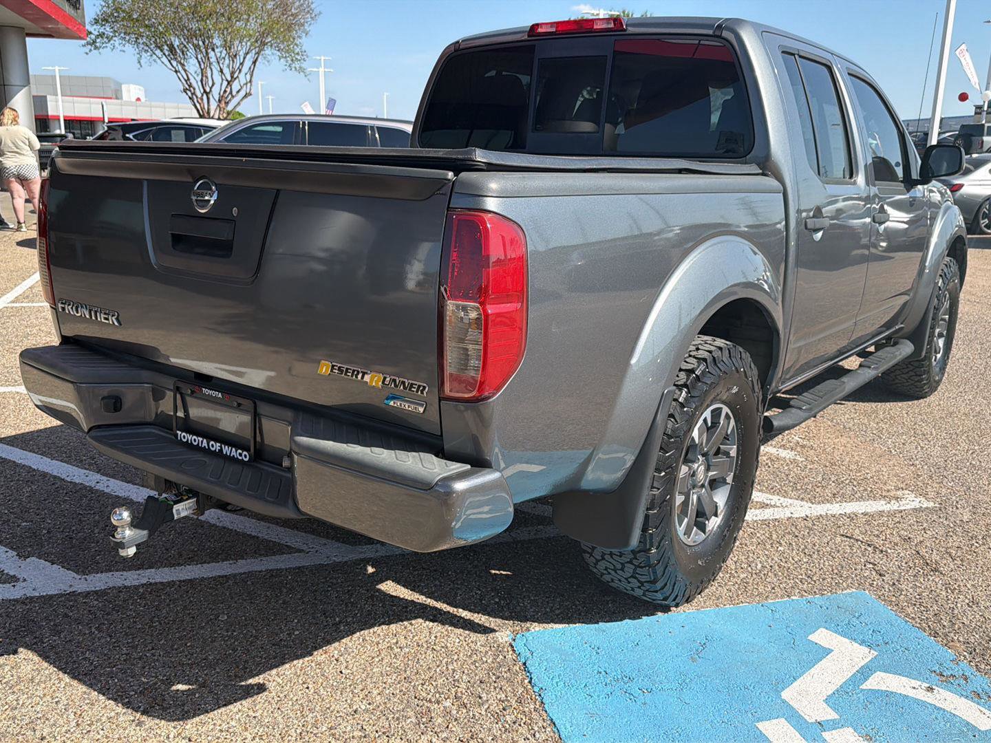 Used 2017 Nissan Frontier Desert Runner image 3
