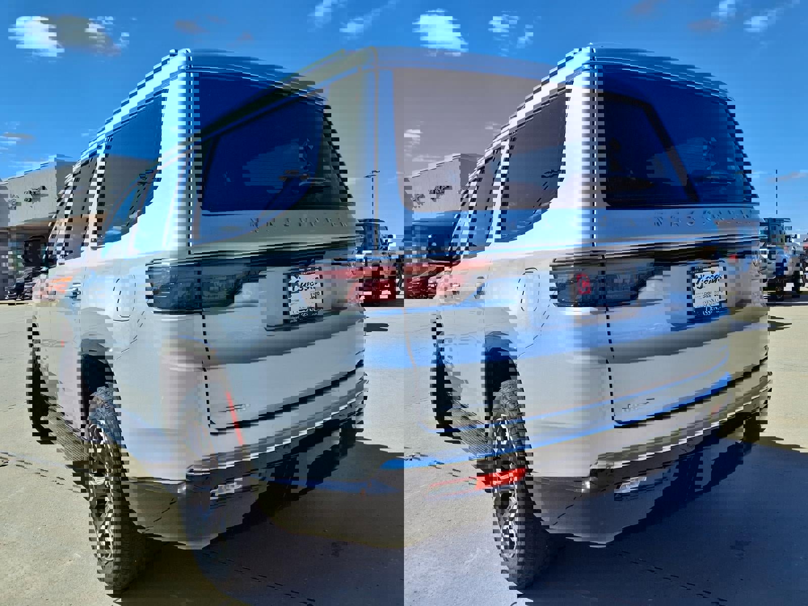 Certified 2023 Jeep Wagoneer Series III w/ Preferred Equipment Group image 34