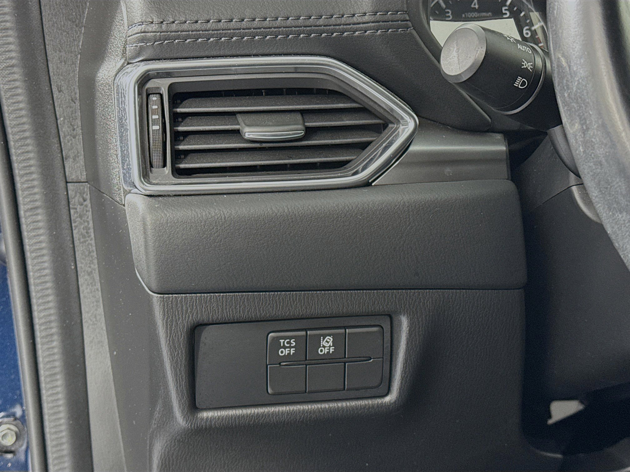 Used 2018 MAZDA CX-5 Touring image 10