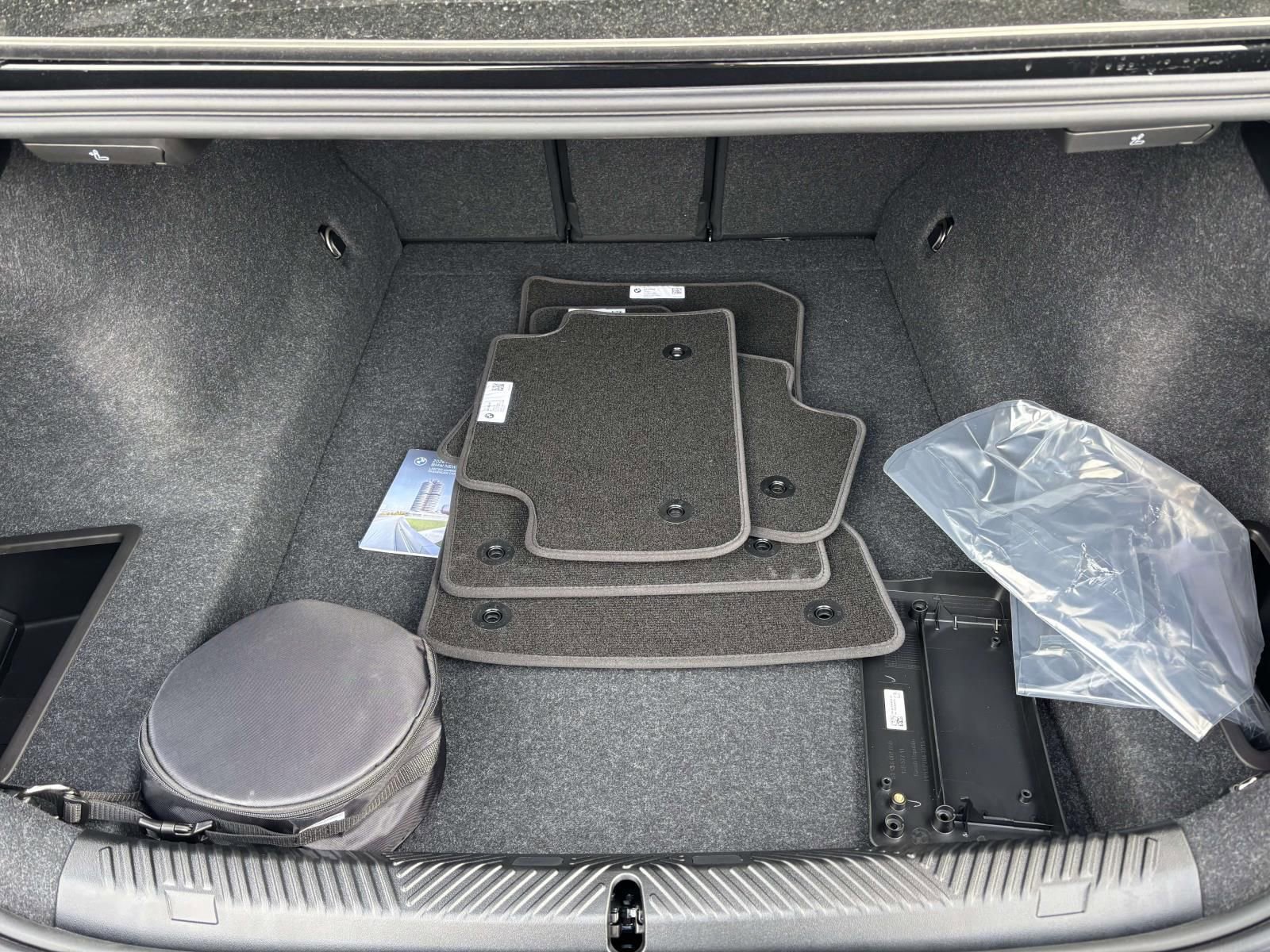 New 2026 BMW 540i xDrive w/ M Sport Package image 8