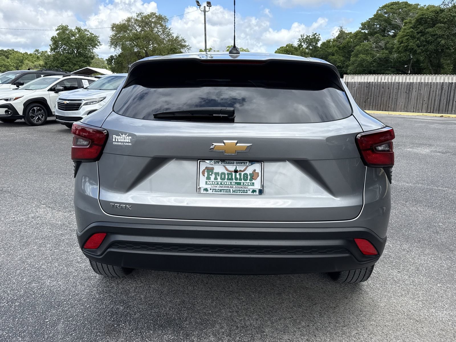 Used 2024 Chevrolet Trax LS w/ Driver Confidence Package FWD image 4