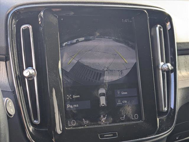 Used 2020 Volvo XC40 T5 Inscription image 13
