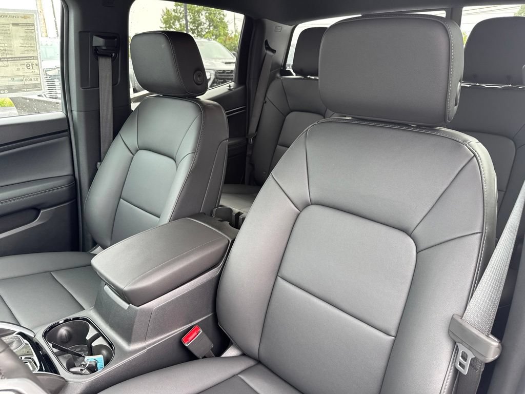 New 2026 Chevrolet Colorado LT w/ LT Convenience Package AWD/4WD image 18
