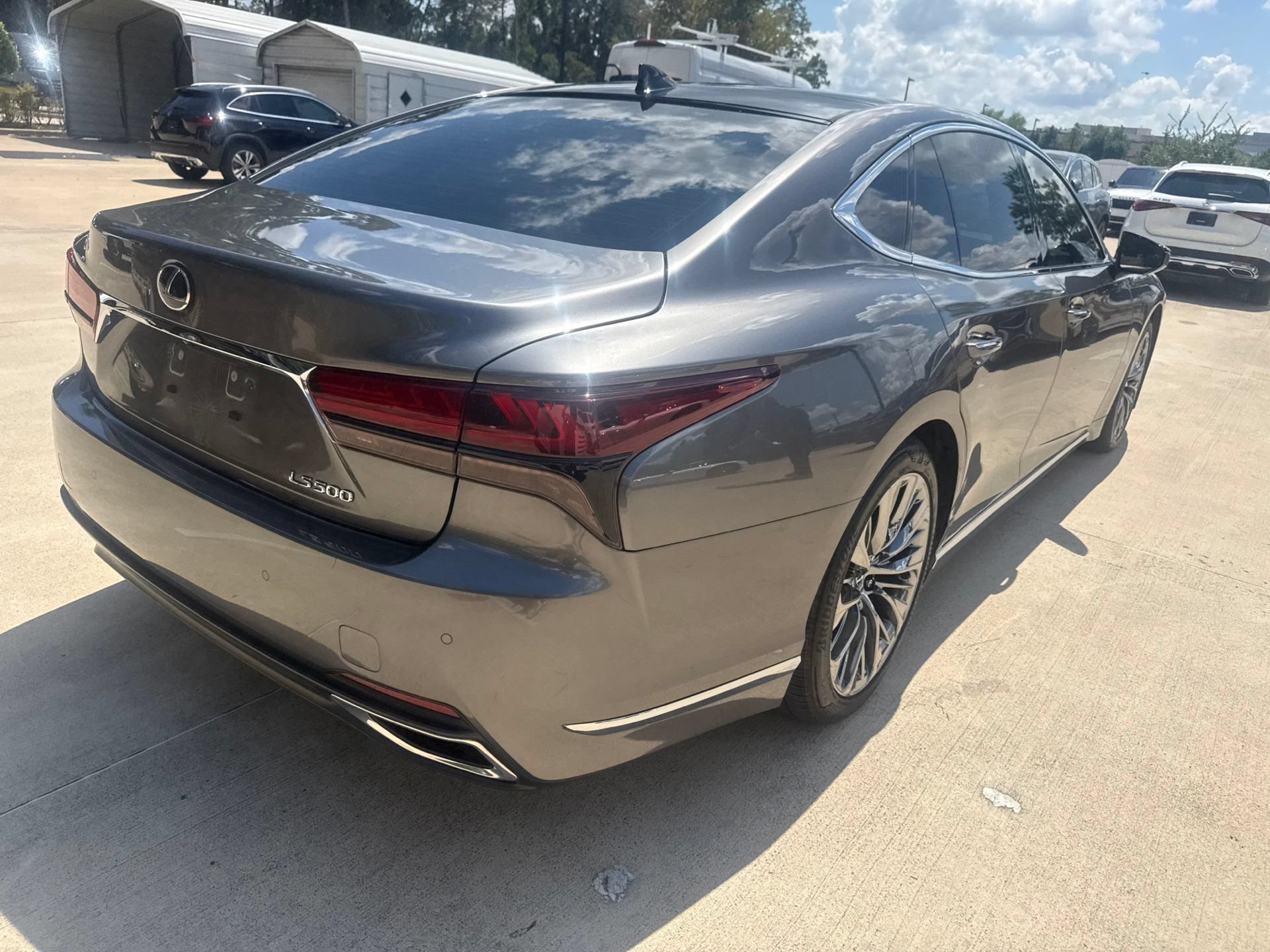 Used 2023 Lexus LS 500 w/ Interior Upgrade Package RWD image 4