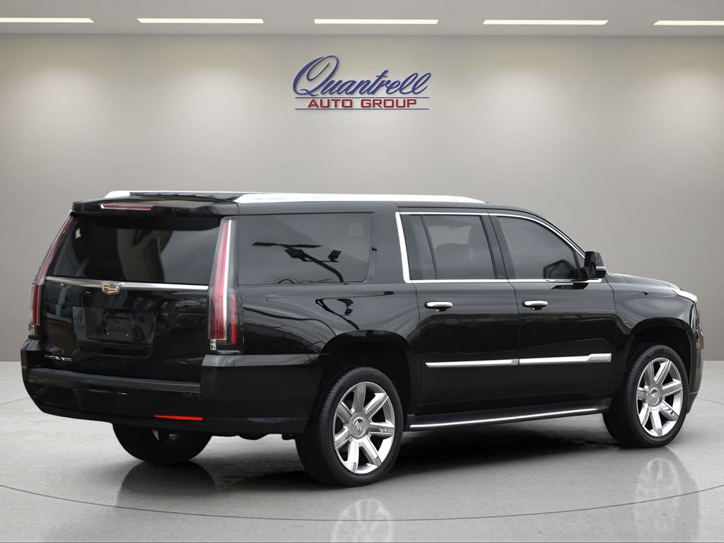 Used 2019 Cadillac Escalade ESV Luxury image 4