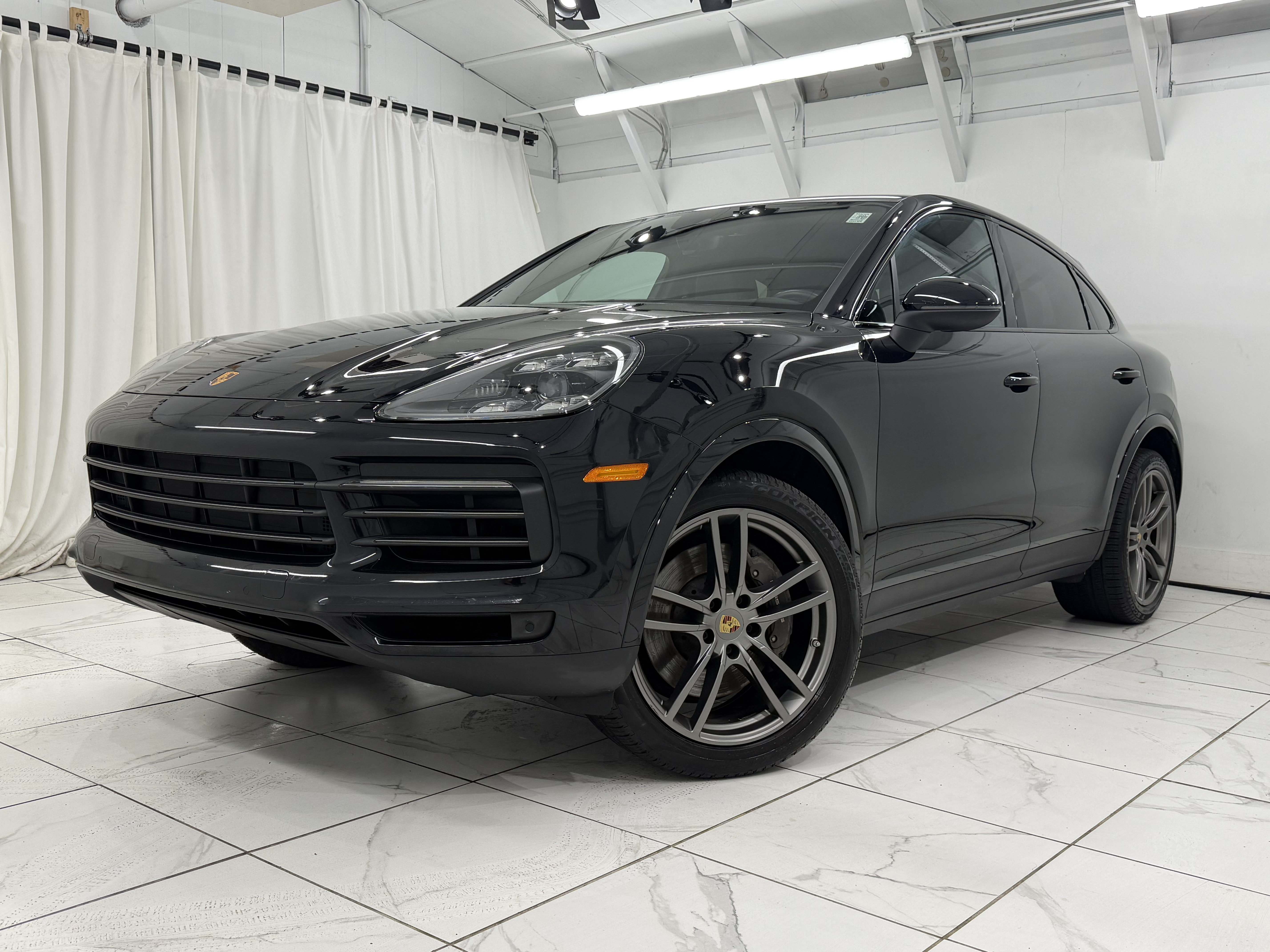 Certified 2022 Porsche Cayenne Platinum Edition AWD/4WD image 7