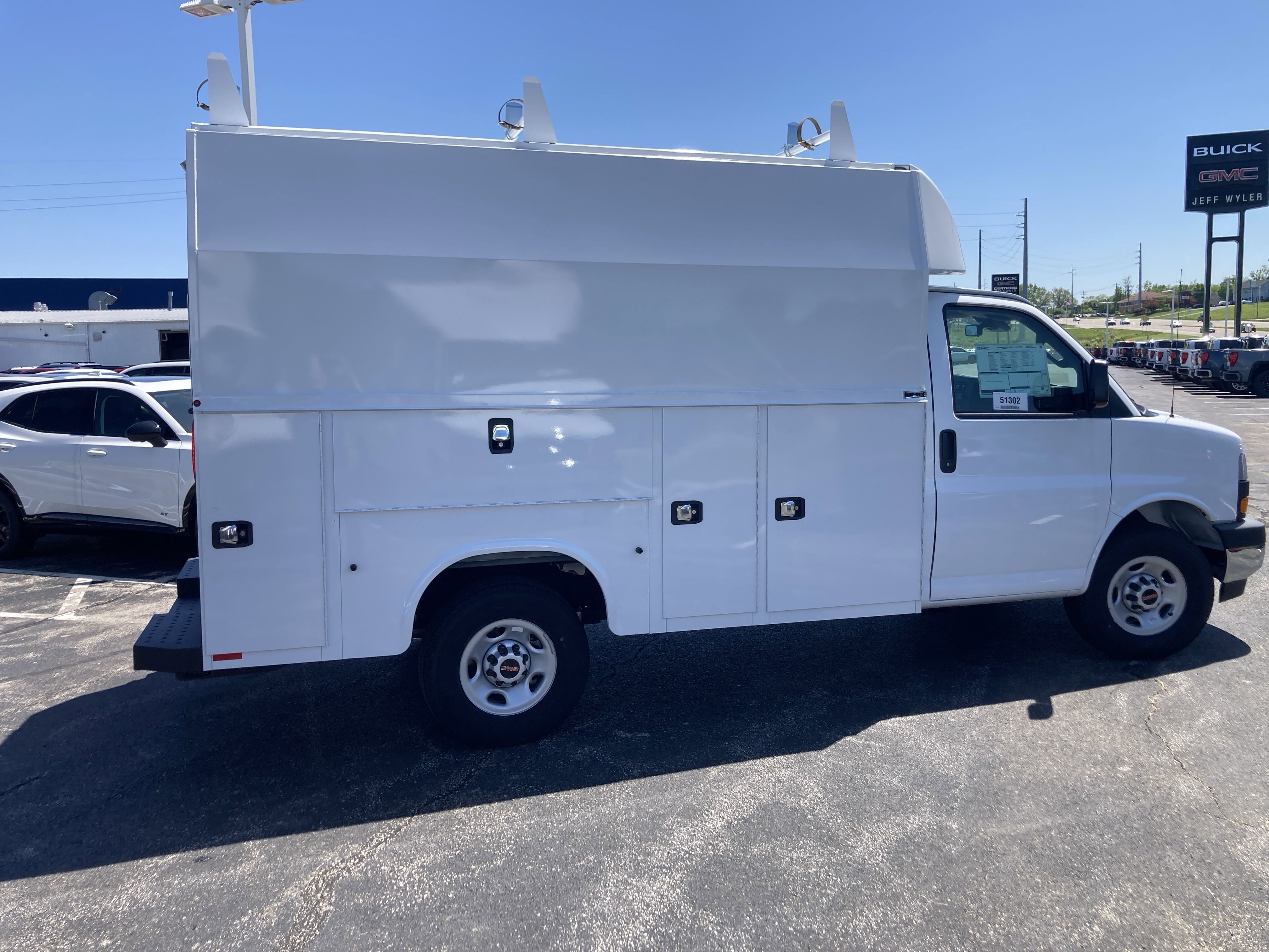 New 2024 GMC Savana 3500 w/ Power Convenience Package image 5