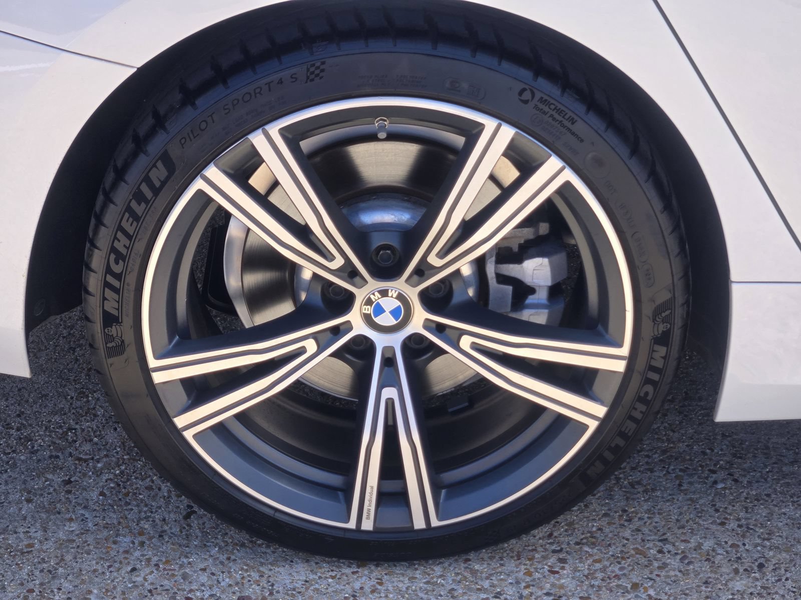 Used 2023 BMW 330i Sedan w/ Driving Assistance Package RWD image 10