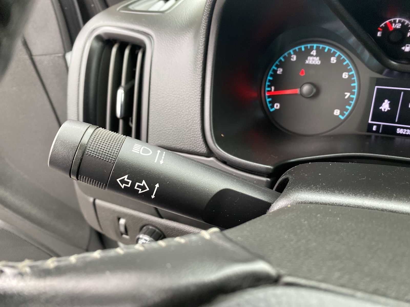 Used 2022 Chevrolet Colorado LT w/ Fleet Safety Package image 19