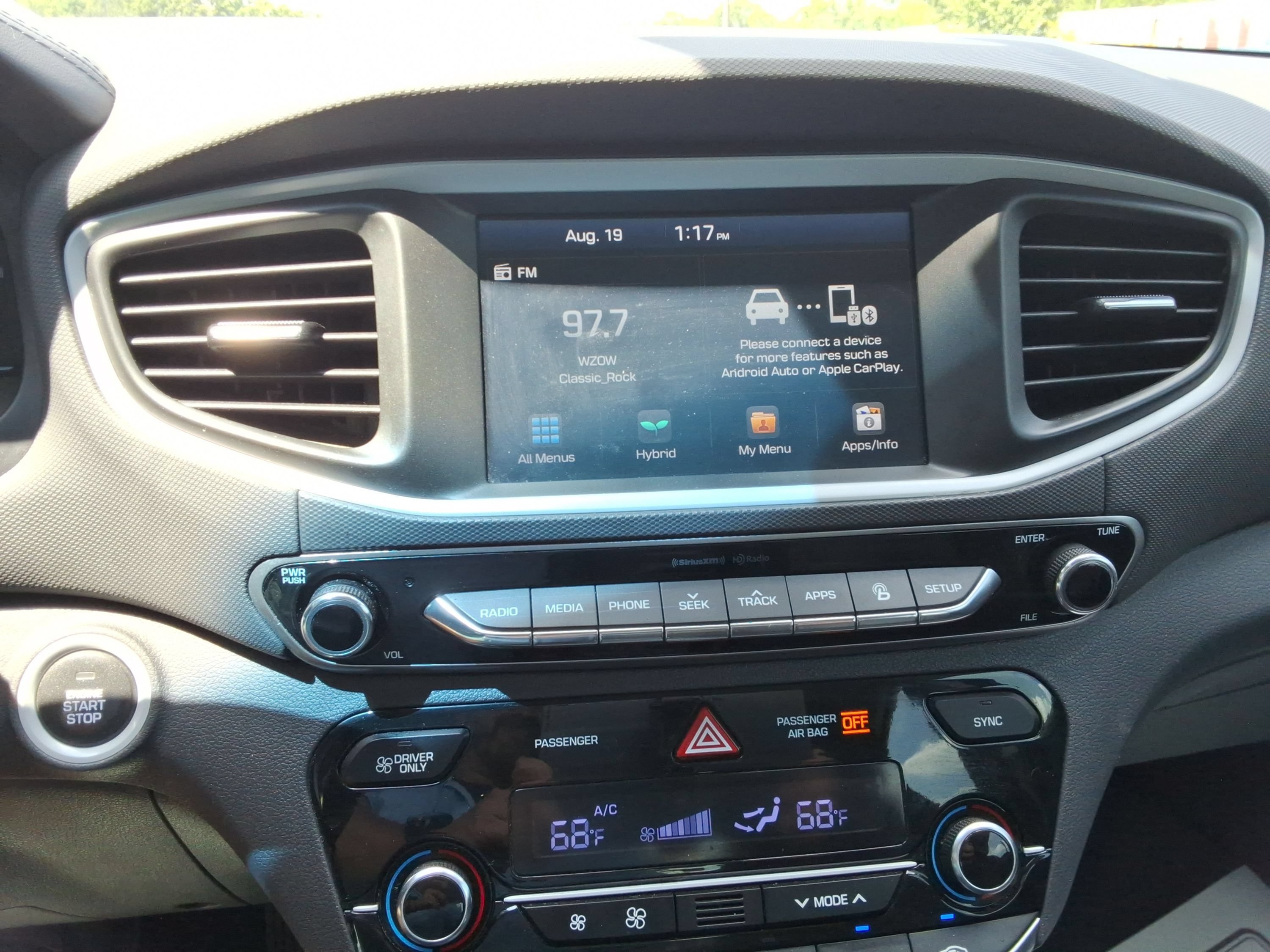 Used 2019 Hyundai Ioniq Limited FWD image 15