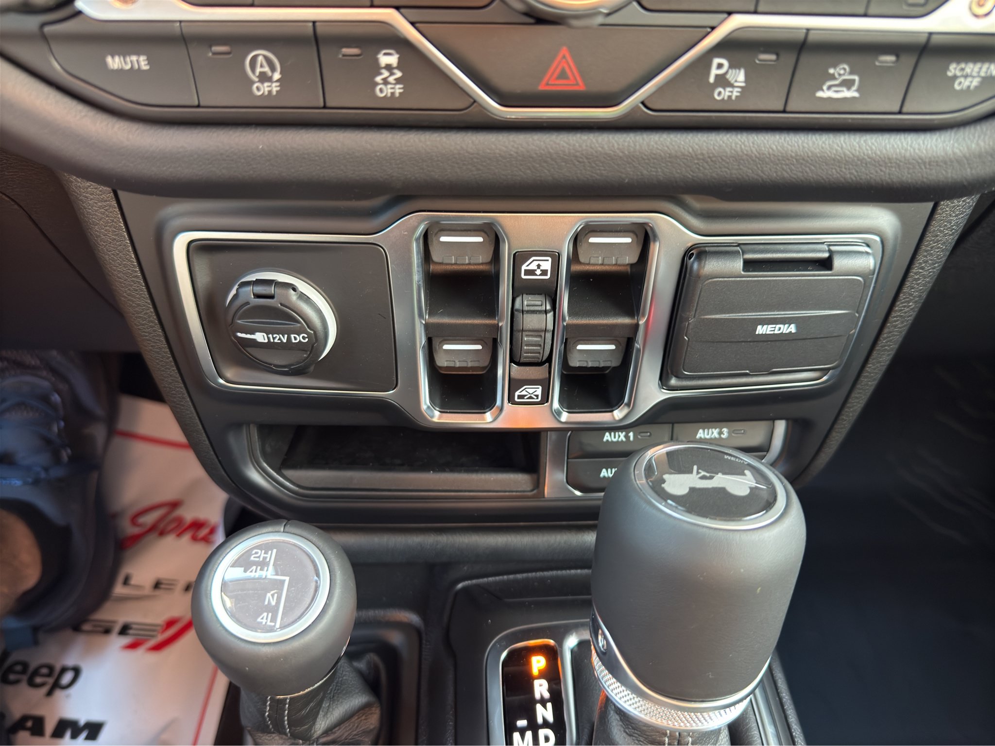 New 2027 Jeep Wrangler Unlimited Sahara AWD/4WD image 27