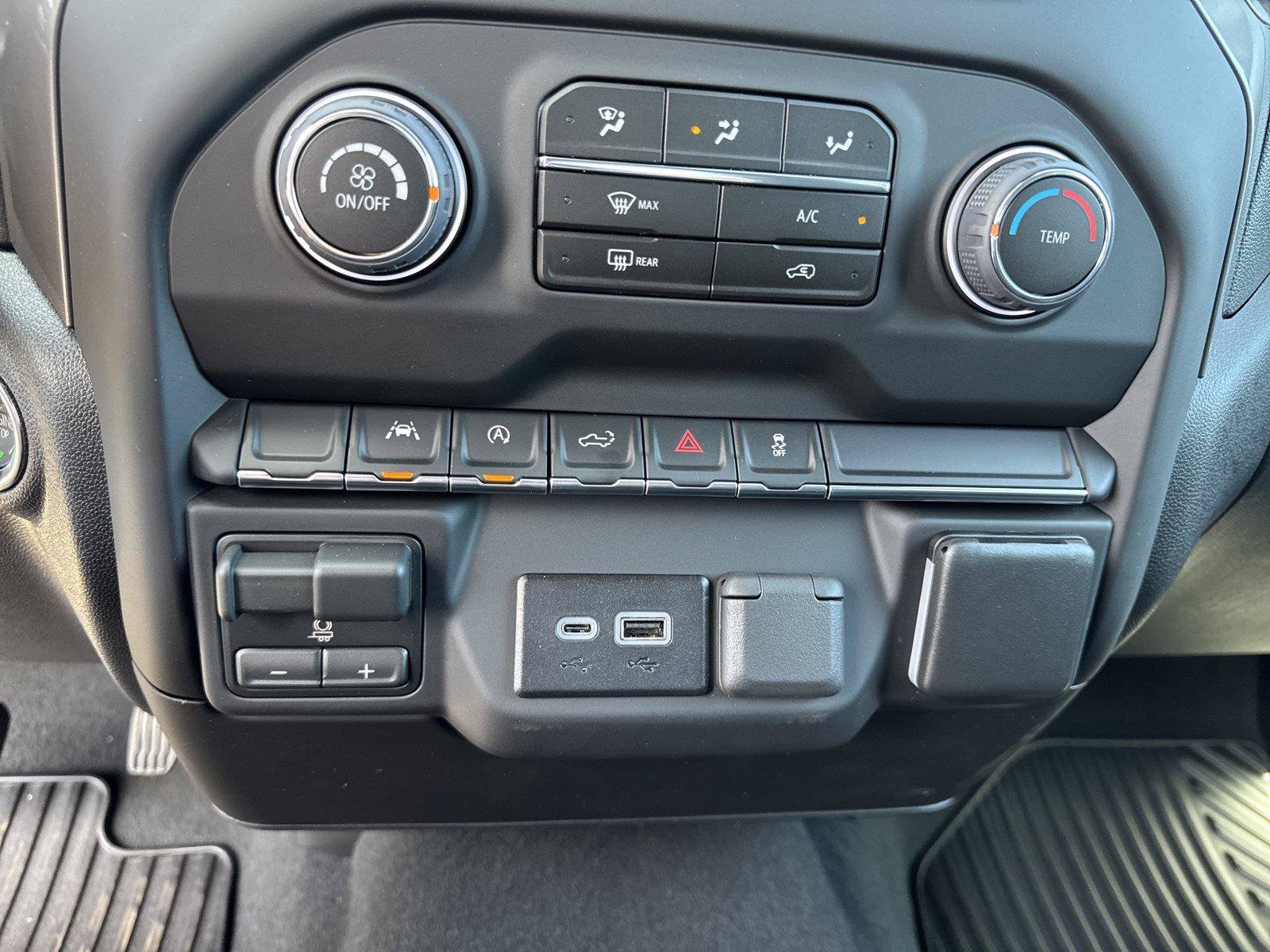 New 2026 Chevrolet Silverado 1500 Custom w/ Turbomax Blackout Package AWD/4WD image 27
