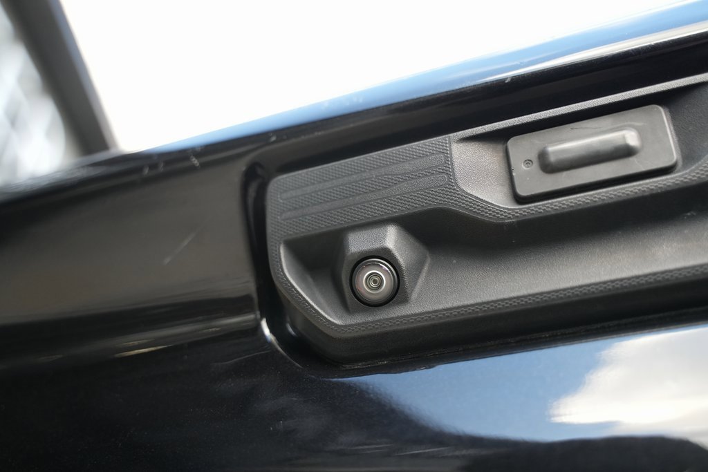 Used 2022 Chevrolet Silverado 2500 LT w/ Convenience Package image 13