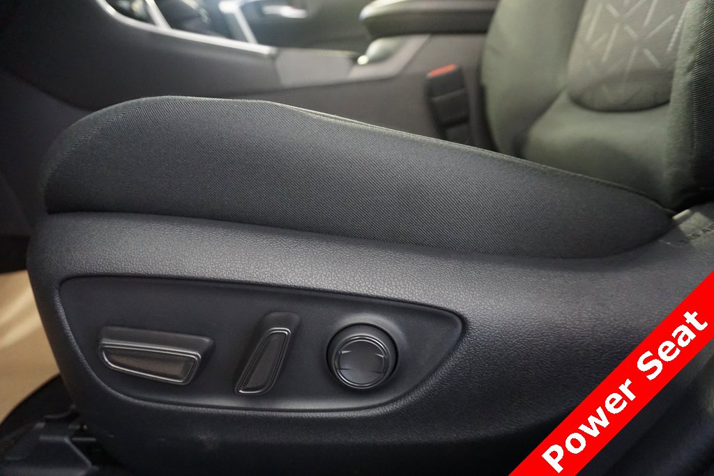 New 2025 Toyota RAV4 XLE image 7