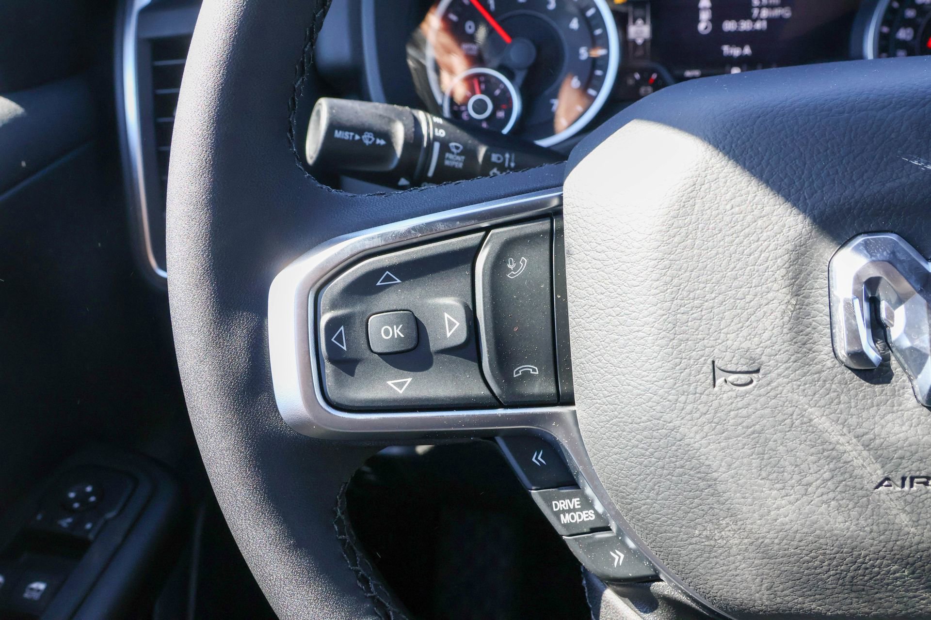 New 2026 RAM 1500 4x4 Crew Cab image 23
