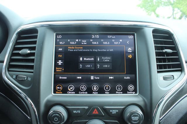 Used 2018 Jeep Grand Cherokee Limited AWD/4WD image 22