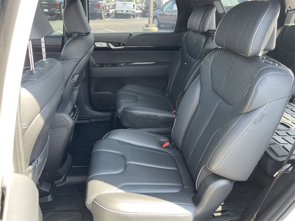 Used 2023 Hyundai Palisade Calligraphy w/ Cargo Package image 23