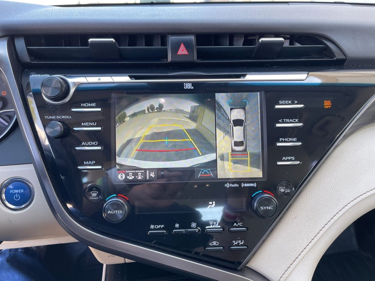 Used 2019 Toyota Camry XLE w/ Driver Assist Package FWD image 29