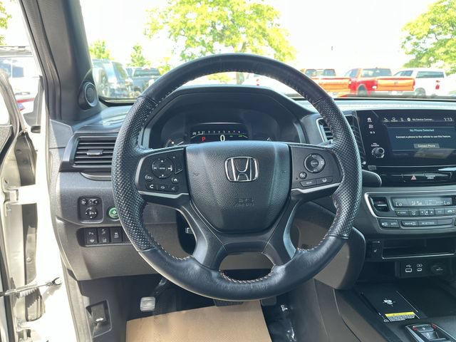 Used 2025 Honda Passport TrailSport image 13