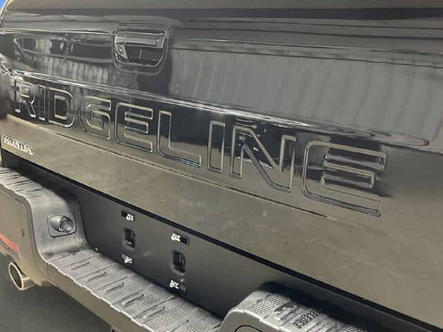 New 2026 Honda Ridgeline Black Edition image 6