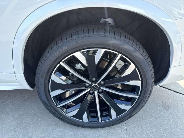 New 2026 Volvo XC90 B6 Ultra w/ Protection Package image 5