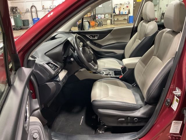 Used 2023 Subaru Forester Limited image 10