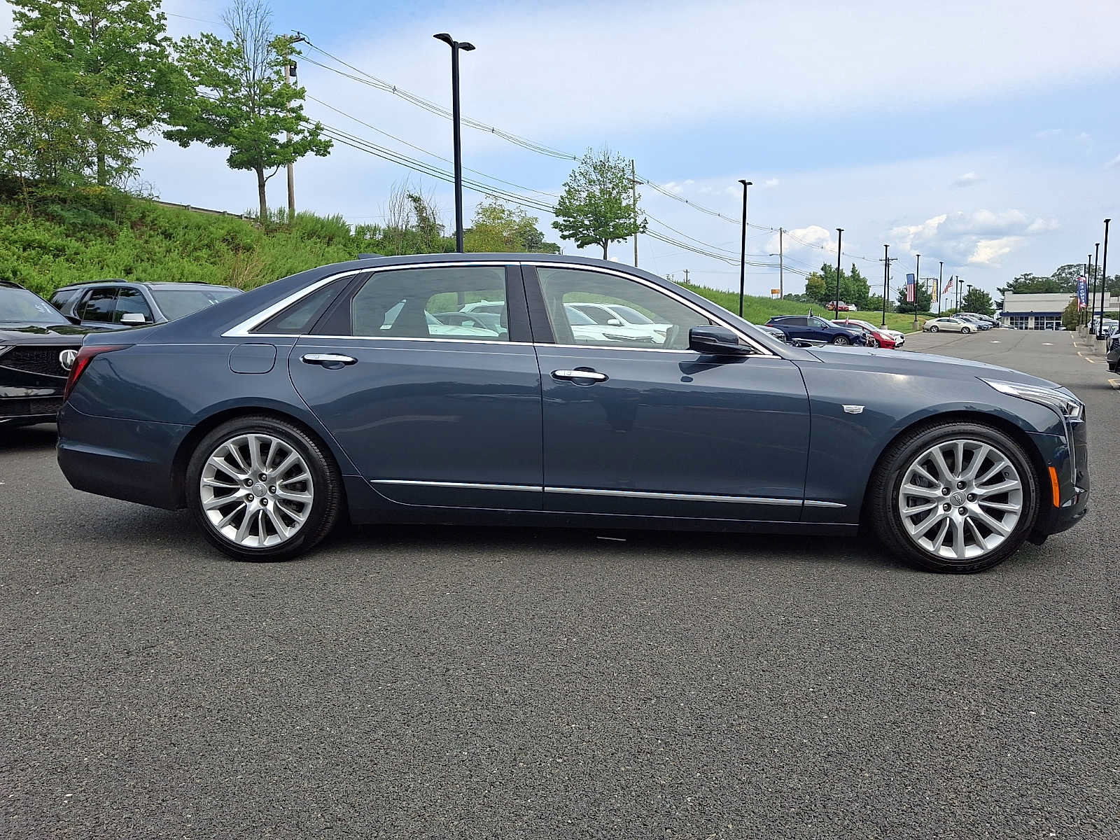 Used 2019 Cadillac CT6 Luxury w/ Driver Awareness Package AWD/4WD image 7