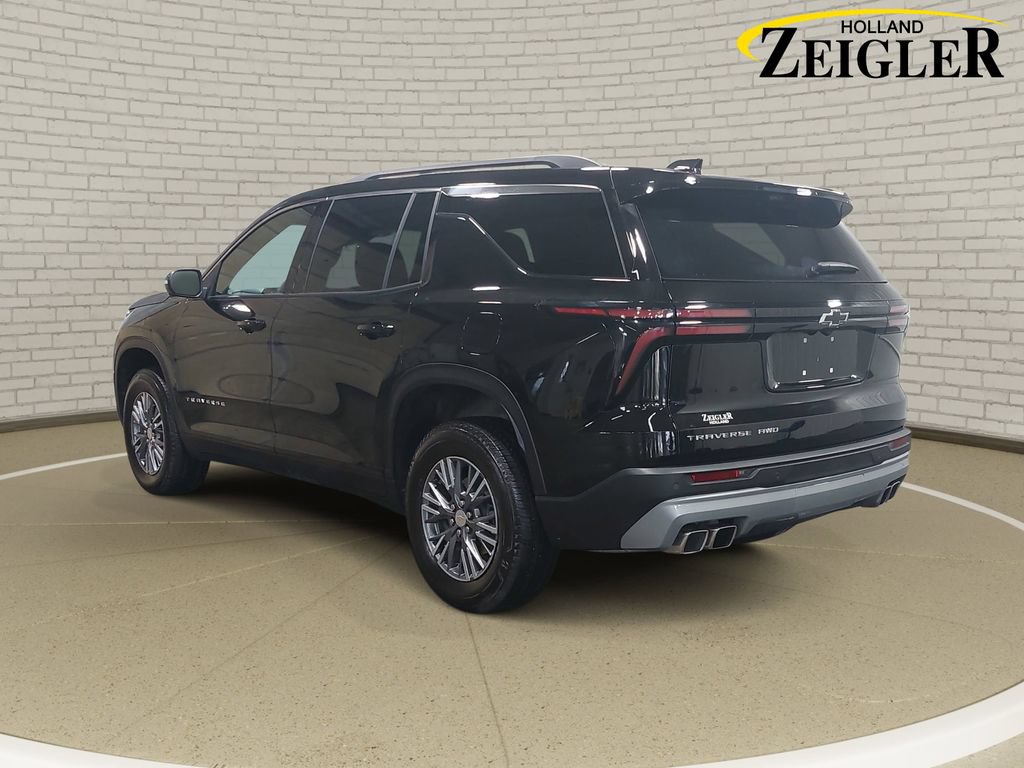 Used 2026 Chevrolet Traverse LT w/ Driver Confidence Package AWD/4WD image 7