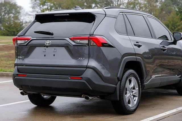 Used 2025 Toyota RAV4 XLE image 13