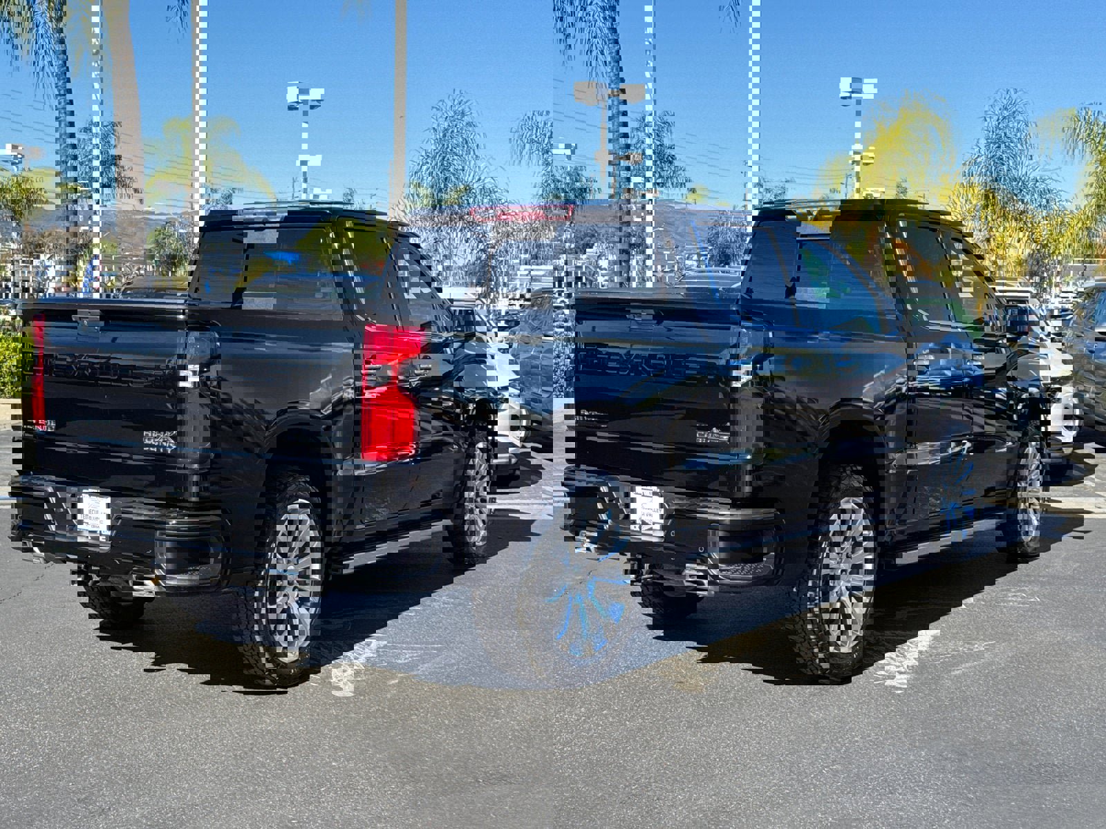 Certified 2021 Chevrolet Silverado 1500 High Country w/ Technology Package image 14