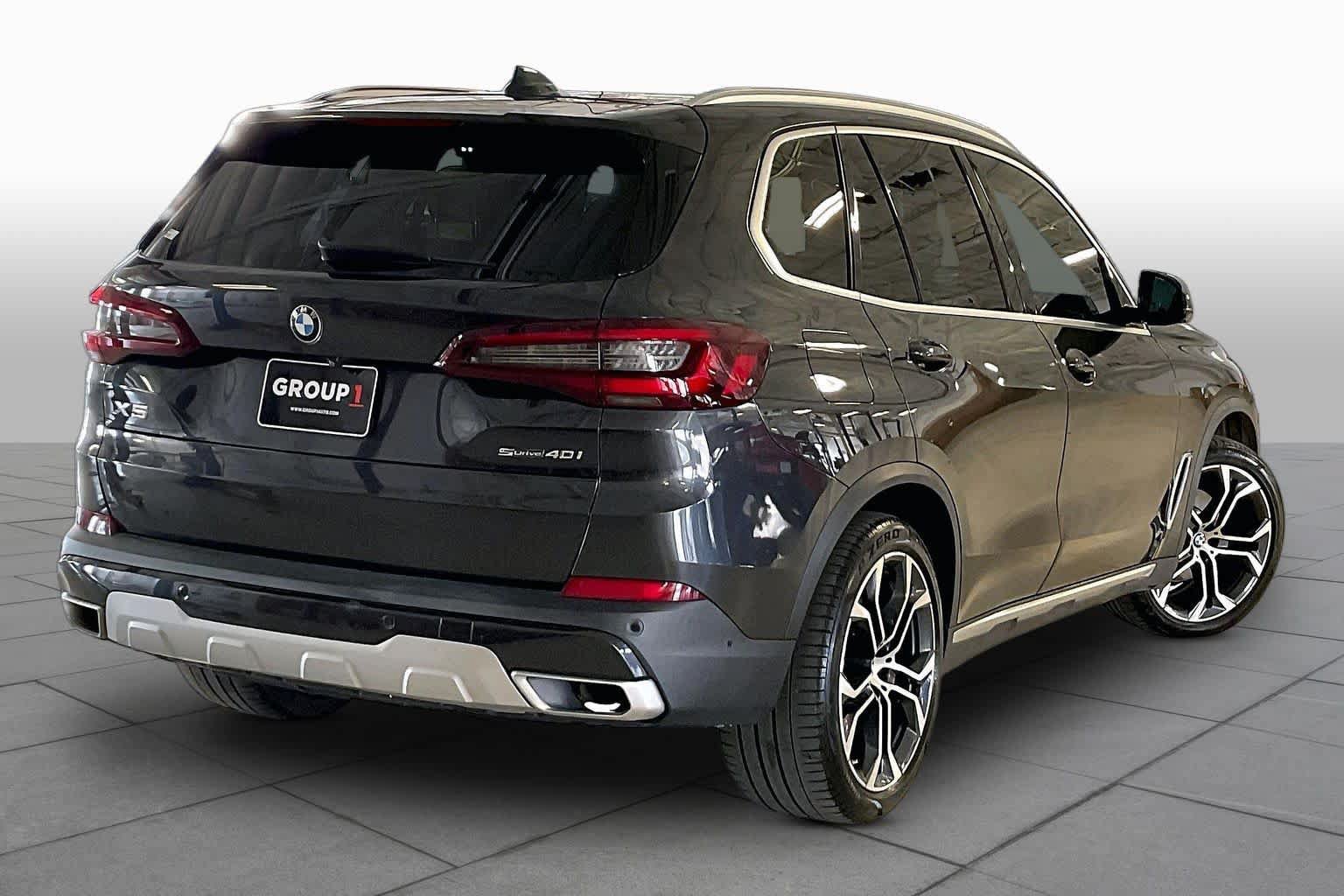 Used 2022 BMW X5 sDrive40i w/ Premium Package RWD image 12