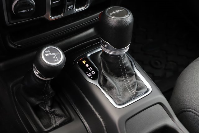 Used 2024 Jeep Gladiator Sport image 27