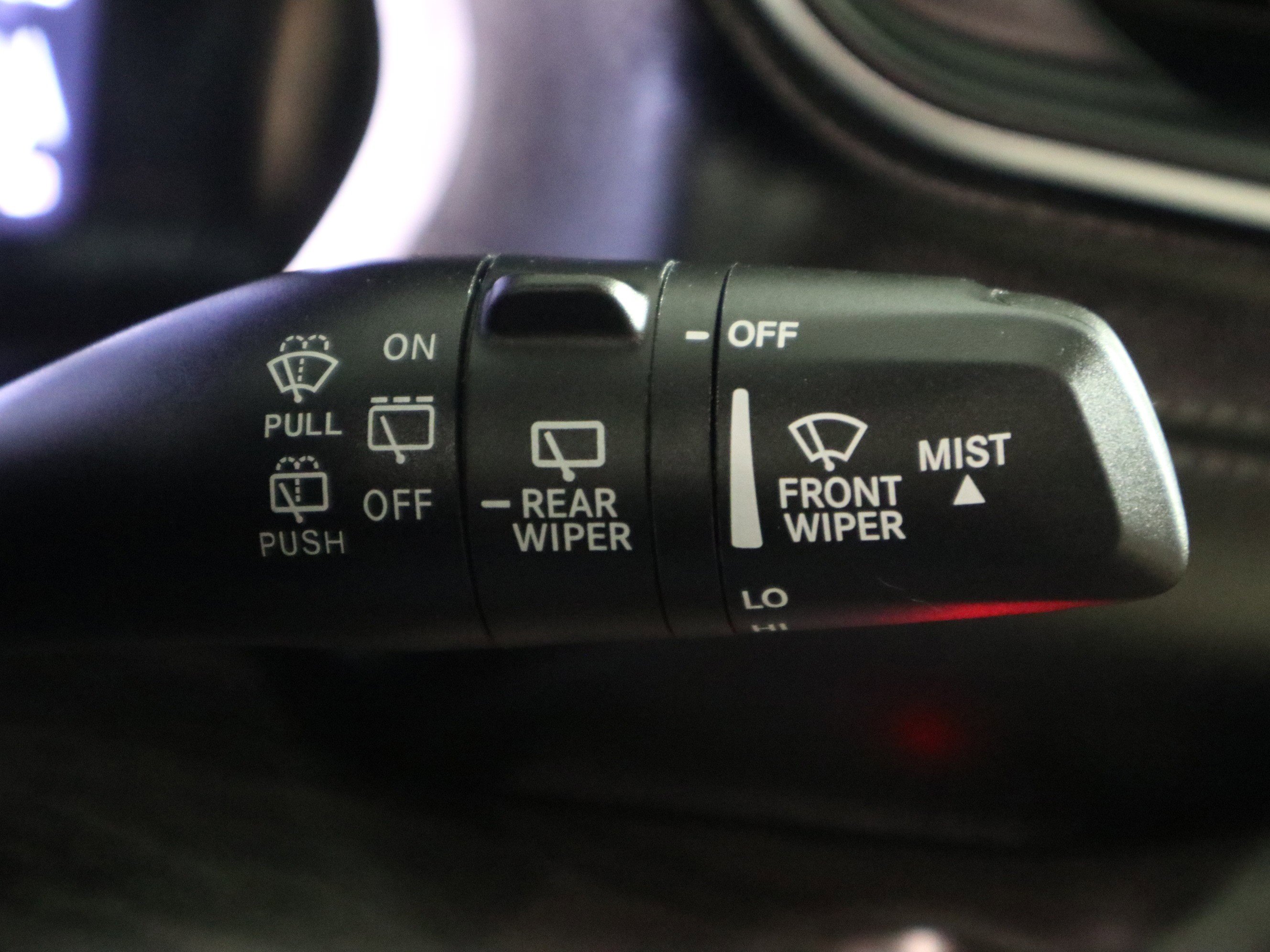 Used 2024 Jeep Grand Cherokee Limited AWD/4WD image 31
