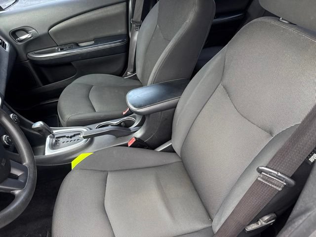 Used 2012 Dodge Avenger SE FWD image 21