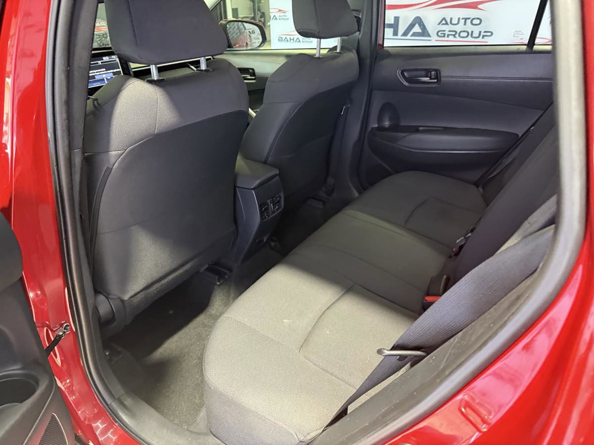 Used 2022 Toyota Corolla Cross LE w/ Moonroof Package image 40