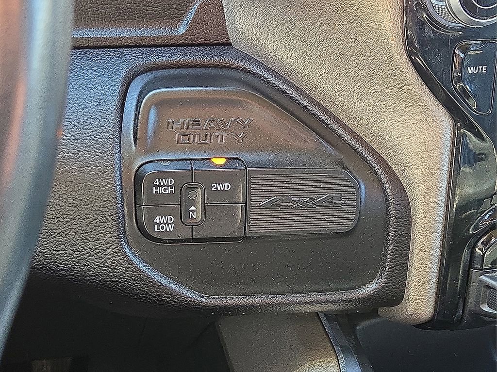 Used 2024 RAM 3500 Laramie image 32