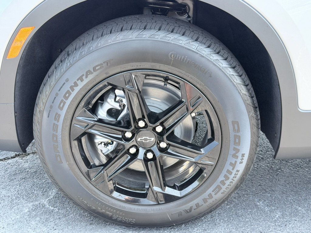 New 2026 Chevrolet Blazer LT w/ Midnight/Sport Edition FWD image 35