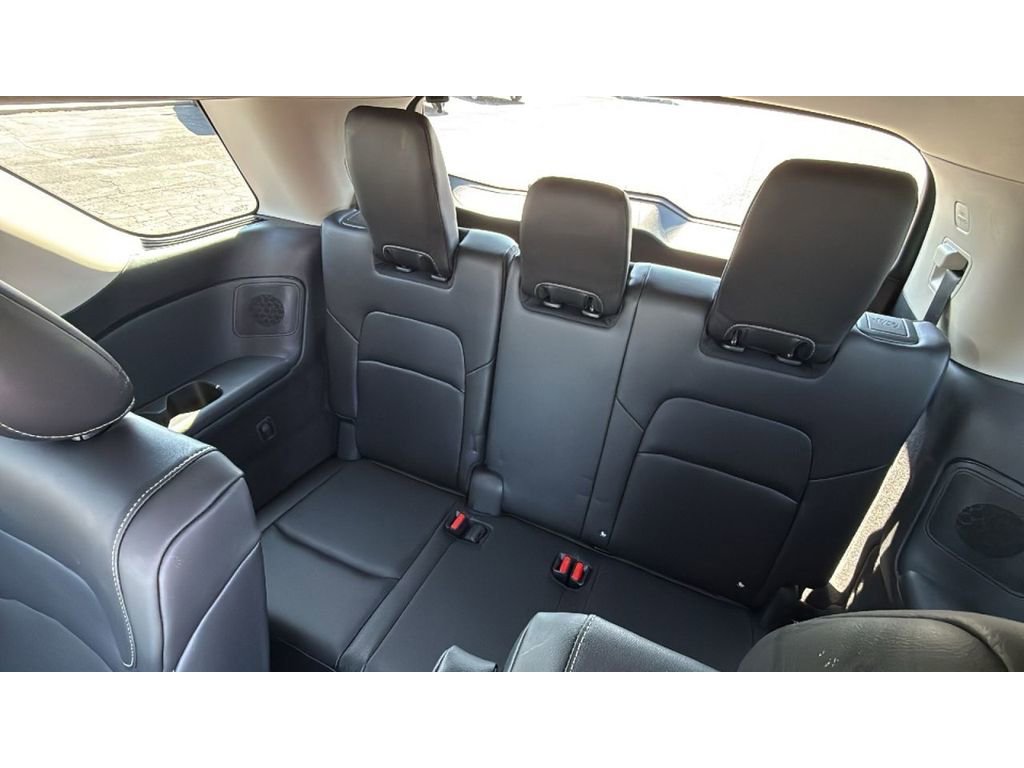 Used 2023 Nissan Pathfinder SL w/ SL Premium Package AWD/4WD image 32