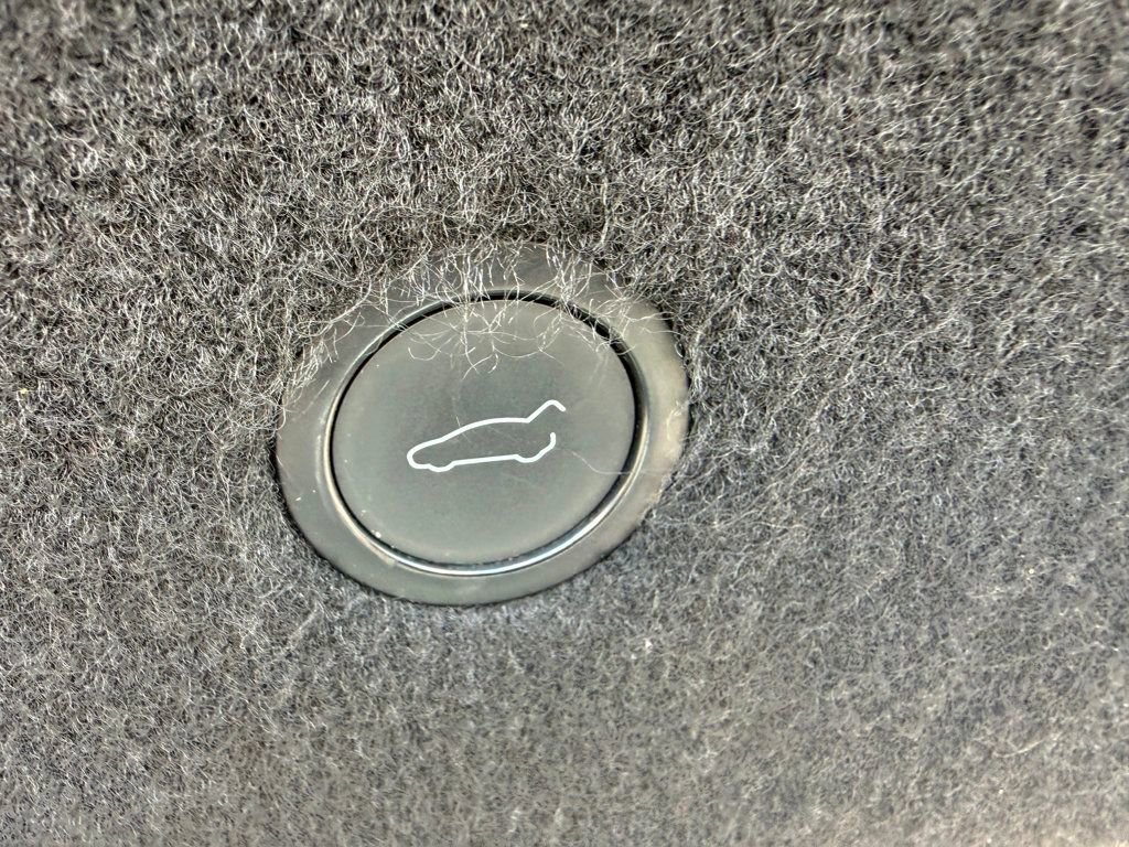 Used 2021 Tesla Model S Plaid image 24