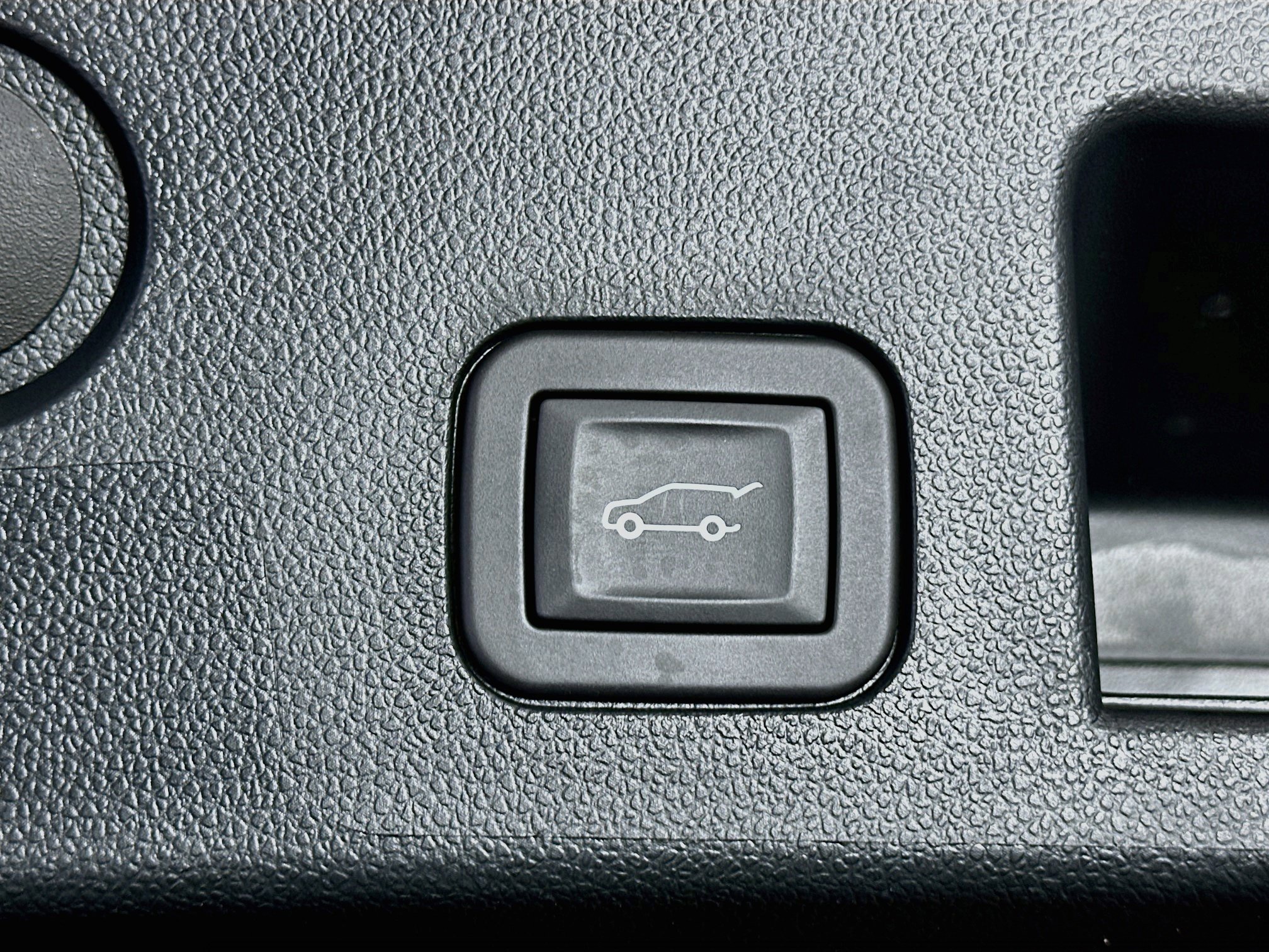 Used 2025 Chevrolet Equinox LT w/ Convenience Package II FWD image 29