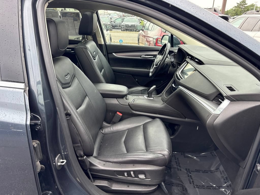 Used 2019 Cadillac XT5 Luxury FWD image 10
