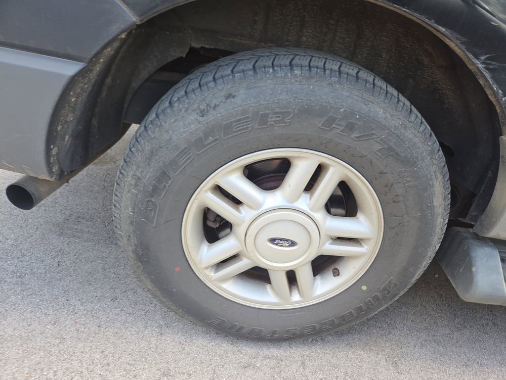 Used 2006 Ford Expedition XLT AWD/4WD image 4