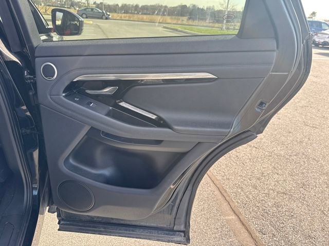 Used 2021 Land Rover Range Rover Evoque SE image 16